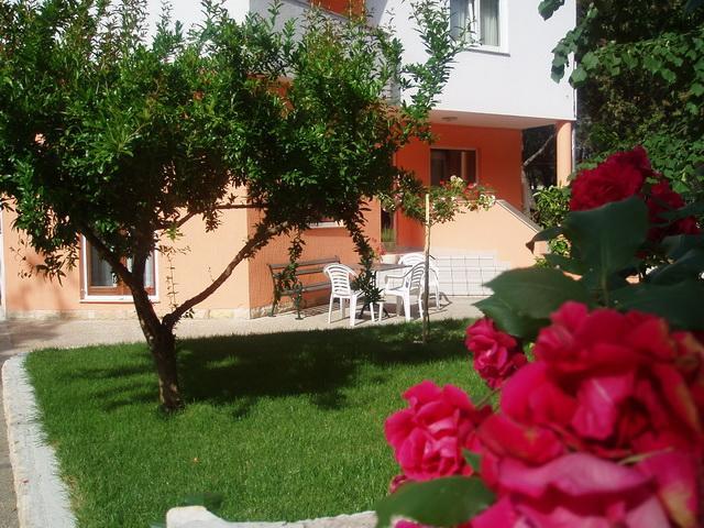 Apartments Karaba Pakoštane Exterior foto