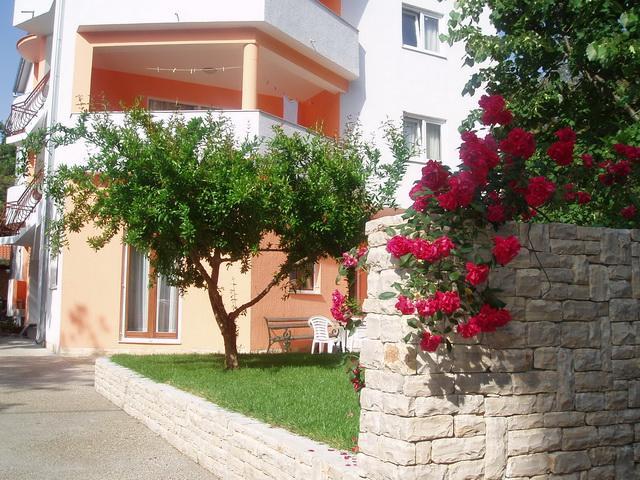 Apartments Karaba Pakoštane Exterior foto